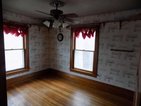 1009 South Street Jackson MN 56143