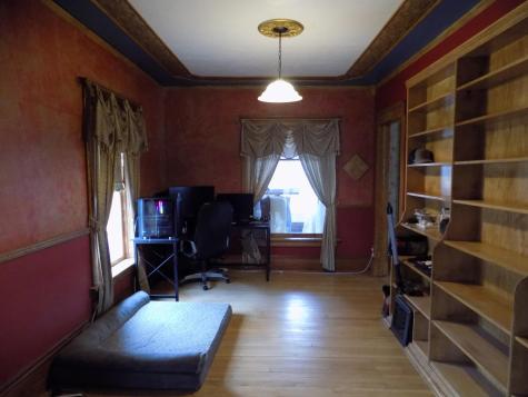 1009 South Street Jackson MN 56143