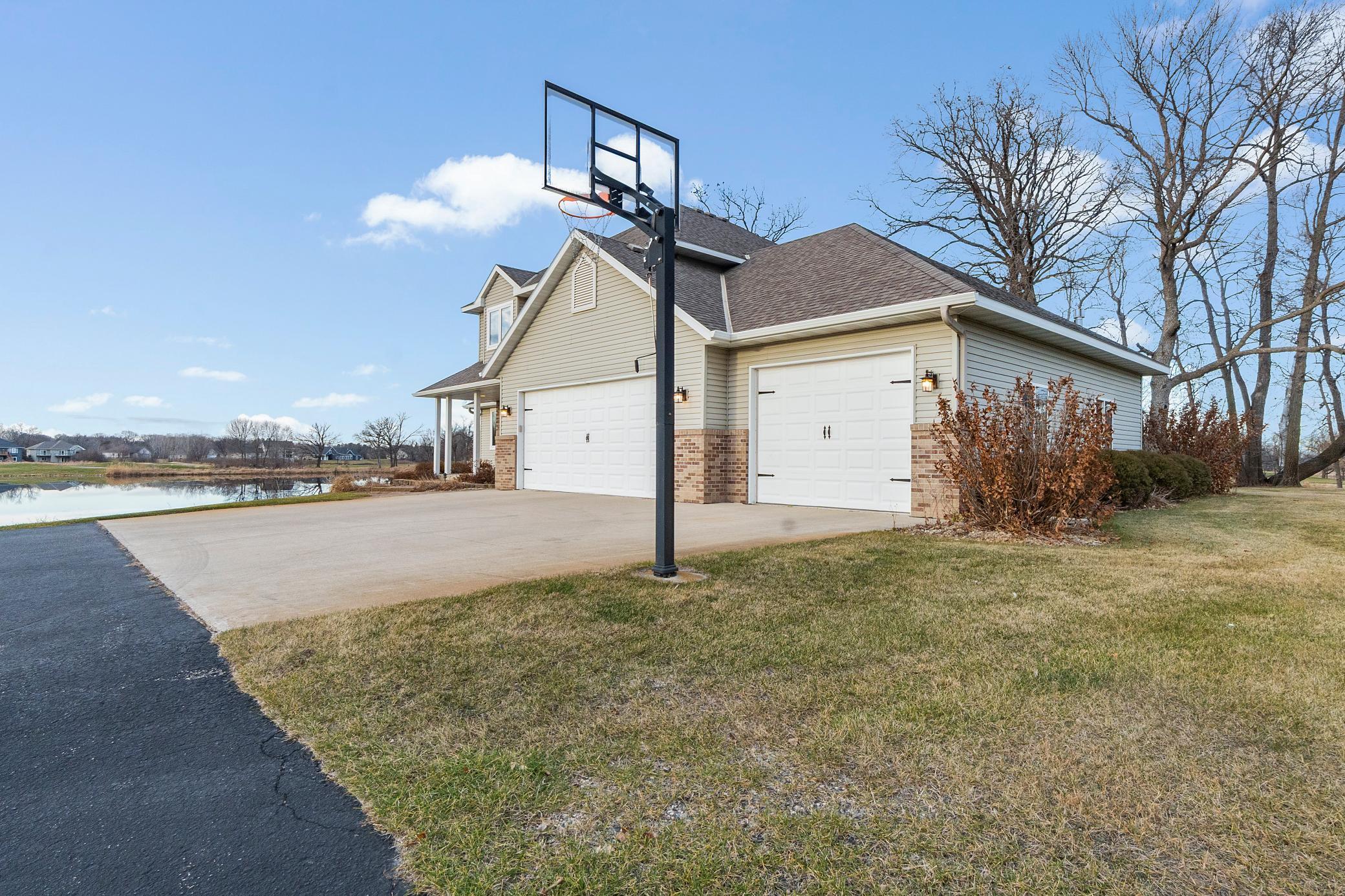 1197 Moorstone Drive NE Alexandria MN 56308