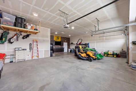 102 Annies Way Mapleton ND 58059