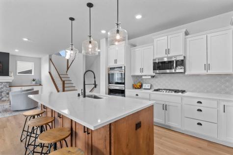 20391 Greengate Court Lakeville MN 55044