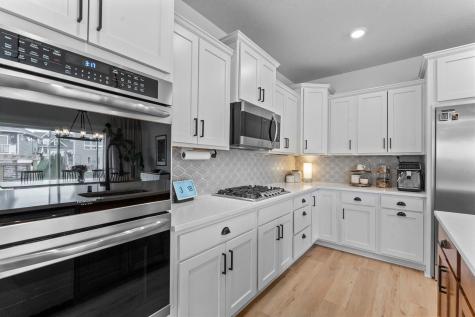 20391 Greengate Court Lakeville MN 55044
