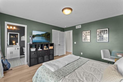 20391 Greengate Court Lakeville MN 55044