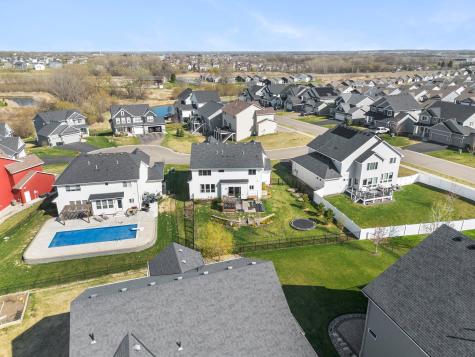 20391 Greengate Court Lakeville MN 55044