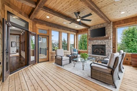 9745 Whistling Valley Road Lake Elmo MN 55042