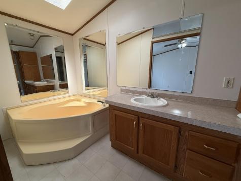 5706 Cabot Drive Mounds View MN 55112