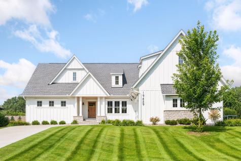 19459 Iteri Avenue Lakeville MN 55044