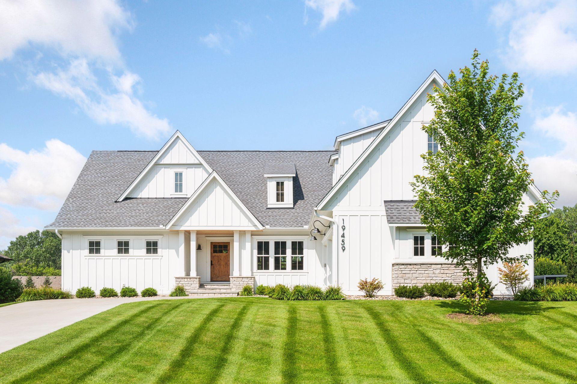 19459 Iteri Avenue Lakeville MN 55044