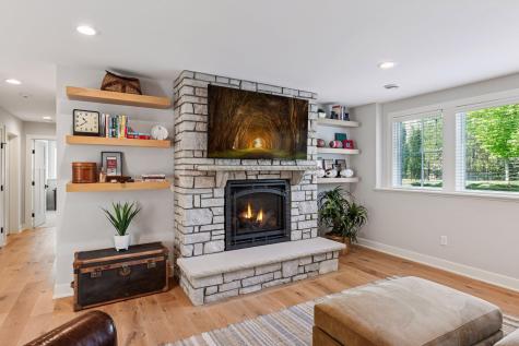 19459 Iteri Avenue Lakeville MN 55044