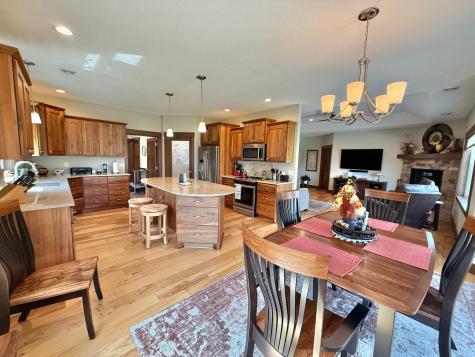 910 Lake Forest Circle Detroit Lakes MN 56501