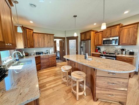 910 Lake Forest Circle Detroit Lakes MN 56501