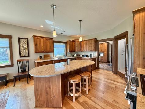 910 Lake Forest Circle Detroit Lakes MN 56501