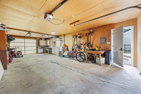 1534 10th Street S Fargo ND 58103