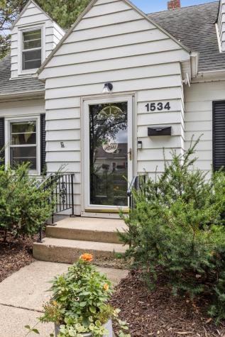 1534 10th Street S Fargo ND 58103