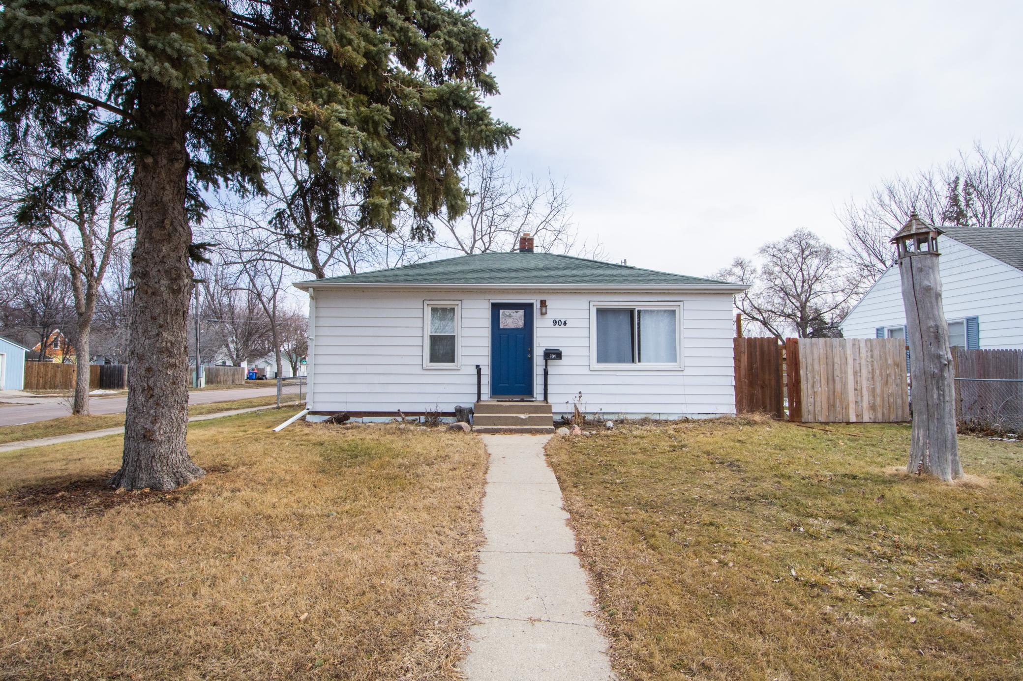 904 18th Street S Fargo ND 58103