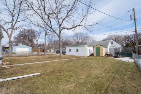 904 18th Street S Fargo ND 58103