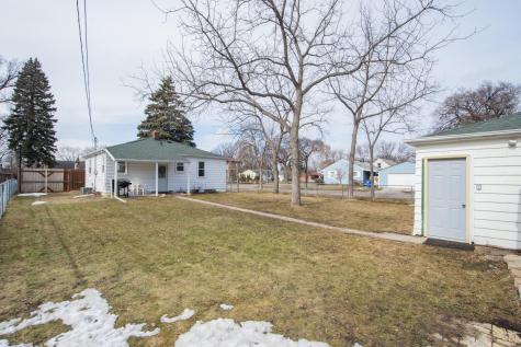 904 18th Street S Fargo ND 58103