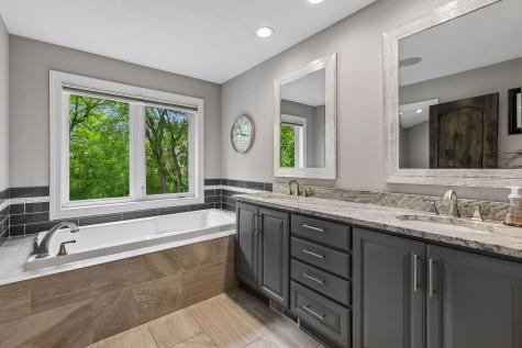 18291 Jacquard Path Lakeville MN 55044