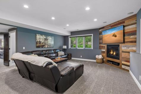 18291 Jacquard Path Lakeville MN 55044