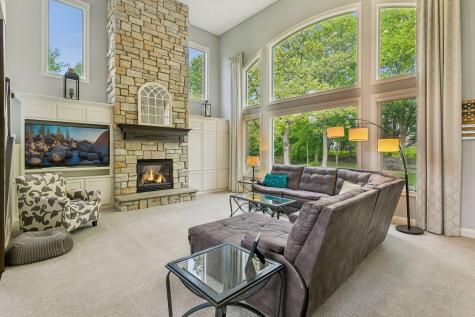 18291 Jacquard Path Lakeville MN 55044