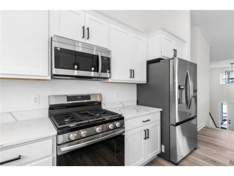 3237 Nottingham Road S Saint Cloud MN 56301