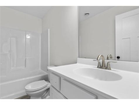 3237 Nottingham Road S Saint Cloud MN 56301