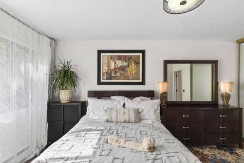 215 Barry Avenue S Wayzata MN 55391