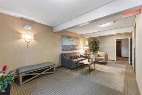 215 Barry Avenue S Wayzata MN 55391