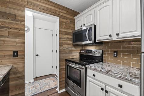 215 Barry Avenue S Wayzata MN 55391