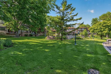 215 Barry Avenue S Wayzata MN 55391