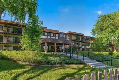 215 Barry Avenue S Wayzata MN 55391