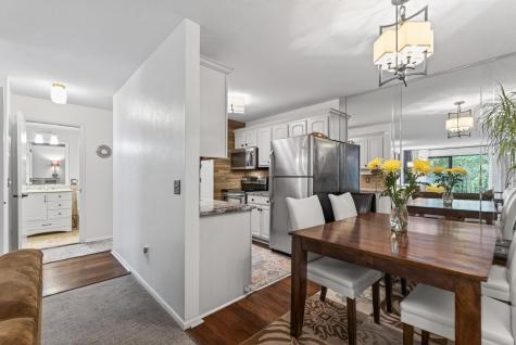 215 Barry Avenue S Wayzata MN 55391