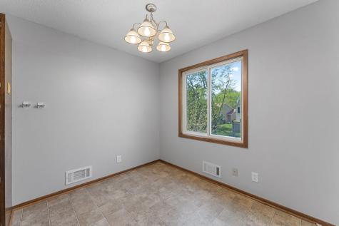 10276 Winter Place Eden Prairie MN 55347