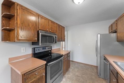 10276 Winter Place Eden Prairie MN 55347