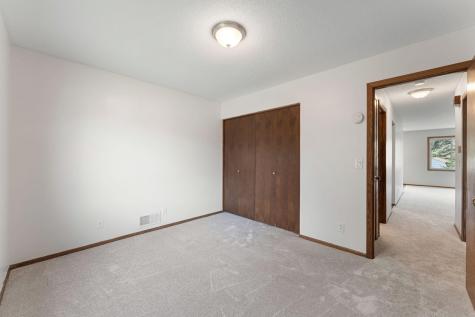 10276 Winter Place Eden Prairie MN 55347
