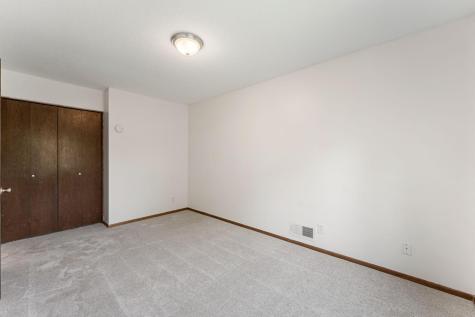 10276 Winter Place Eden Prairie MN 55347