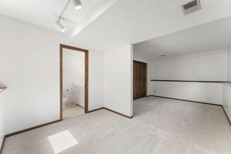 10276 Winter Place Eden Prairie MN 55347