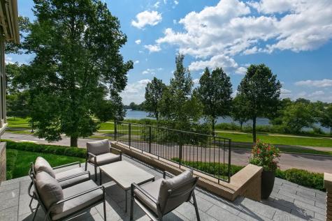 2119 E Lake Of The Isles Parkway Minneapolis MN 55405