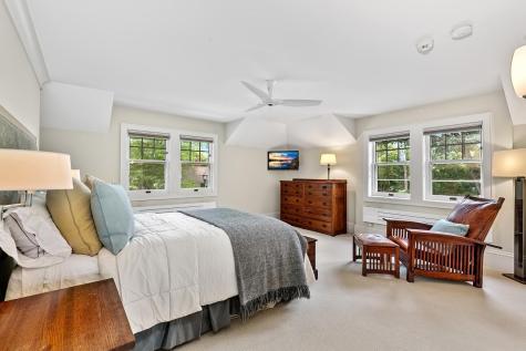 2119 E Lake Of The Isles Parkway Minneapolis MN 55405
