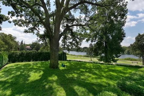 2119 E Lake Of The Isles Parkway Minneapolis MN 55405