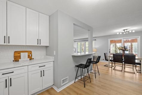 3501 W 103rd Street Bloomington MN 55431