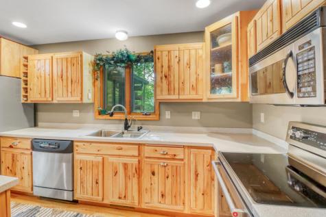 32360 SW Pickerel Lake Road Detroit Lakes MN 56501