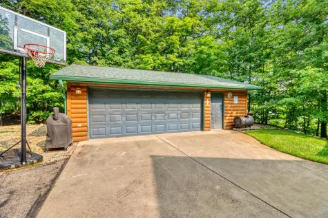 32360 SW Pickerel Lake Road Detroit Lakes MN 56501