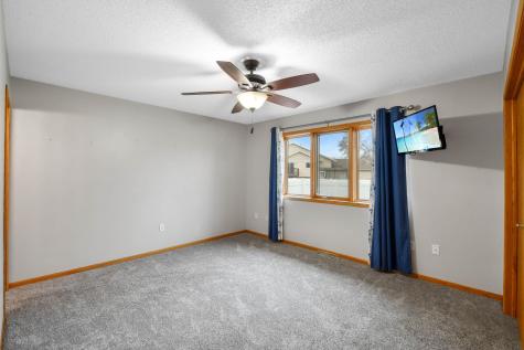 3301 30 Avenue S Fargo ND 58103