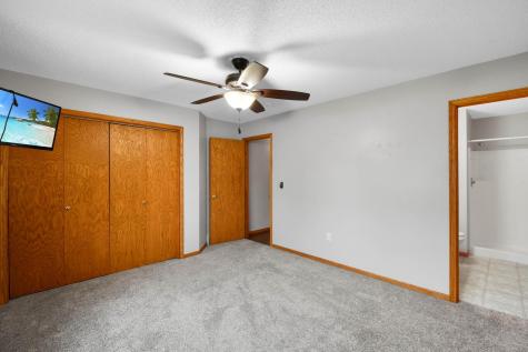 3301 30 Avenue S Fargo ND 58103