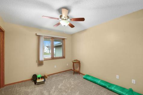 3301 30 Avenue S Fargo ND 58103