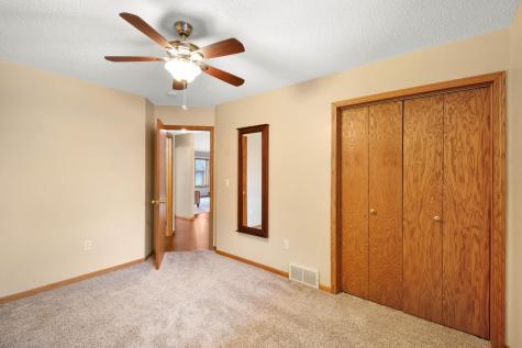 3301 30 Avenue S Fargo ND 58103