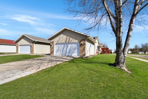 3301 30 Avenue S Fargo ND 58103
