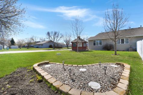 3301 30 Avenue S Fargo ND 58103