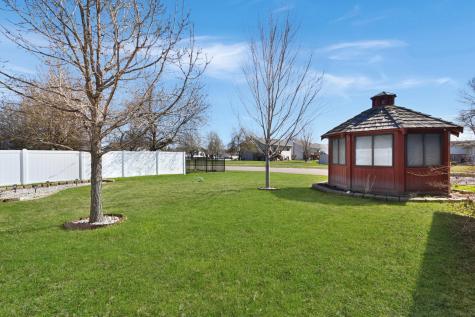3301 30 Avenue S Fargo ND 58103